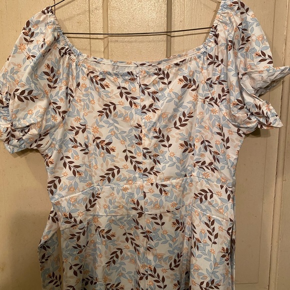 Sun Dress - Picture 3 of 6